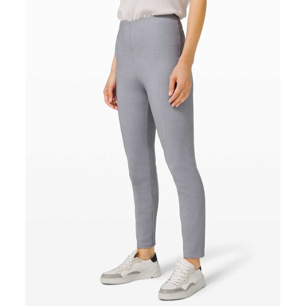 Lululemon‎ Here to There High-Rise 7/8 Pant
Crosshatch Texture size 6 euc